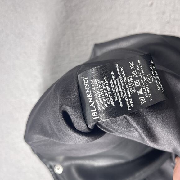 BLANKNYC Jacket Womens Small Black Faux Leather Moto Biker Zip Pockets Studs - Picture 9 of 9